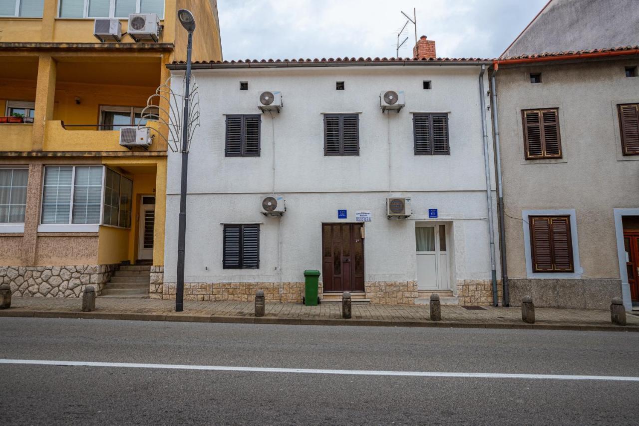 Apartmani Gabrijela Crikvenica Exterior photo