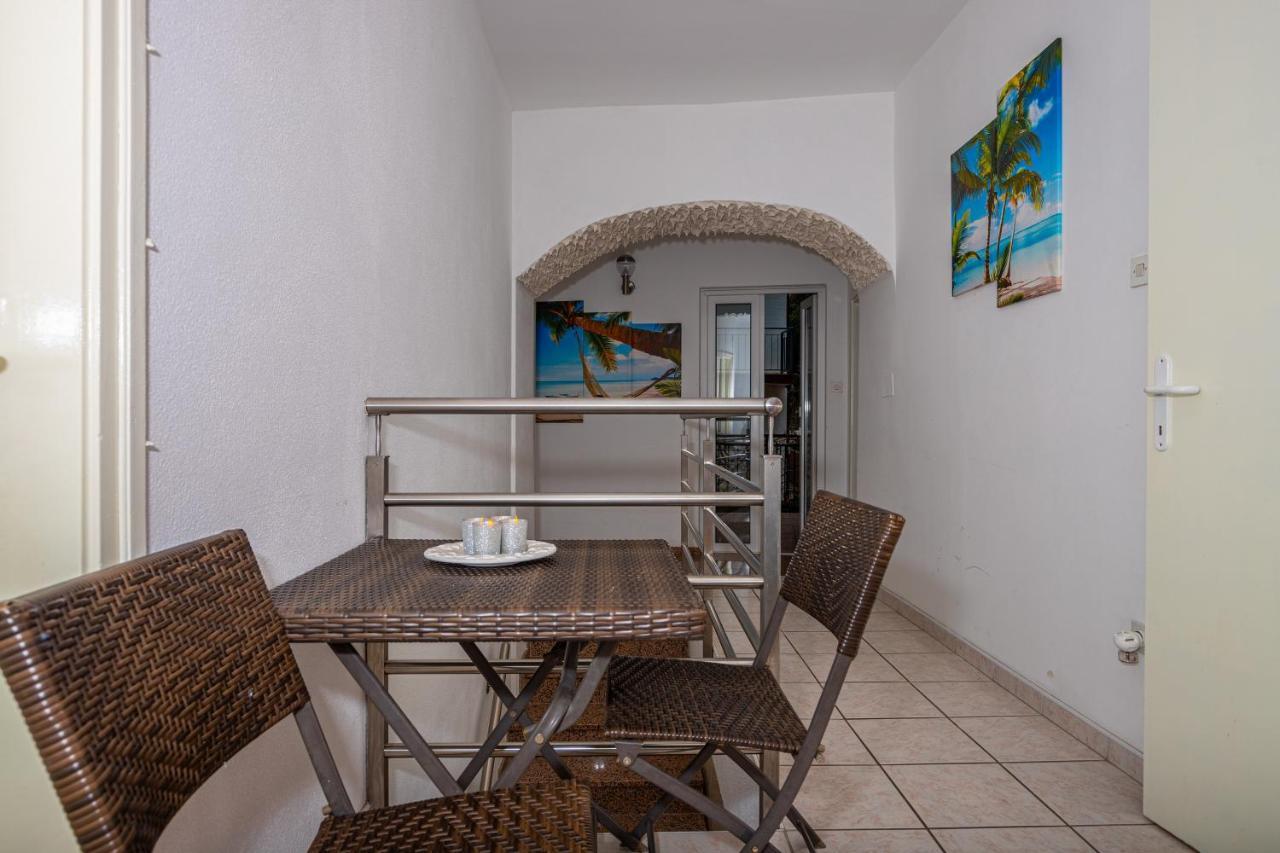 Apartmani Gabrijela Crikvenica Exterior photo