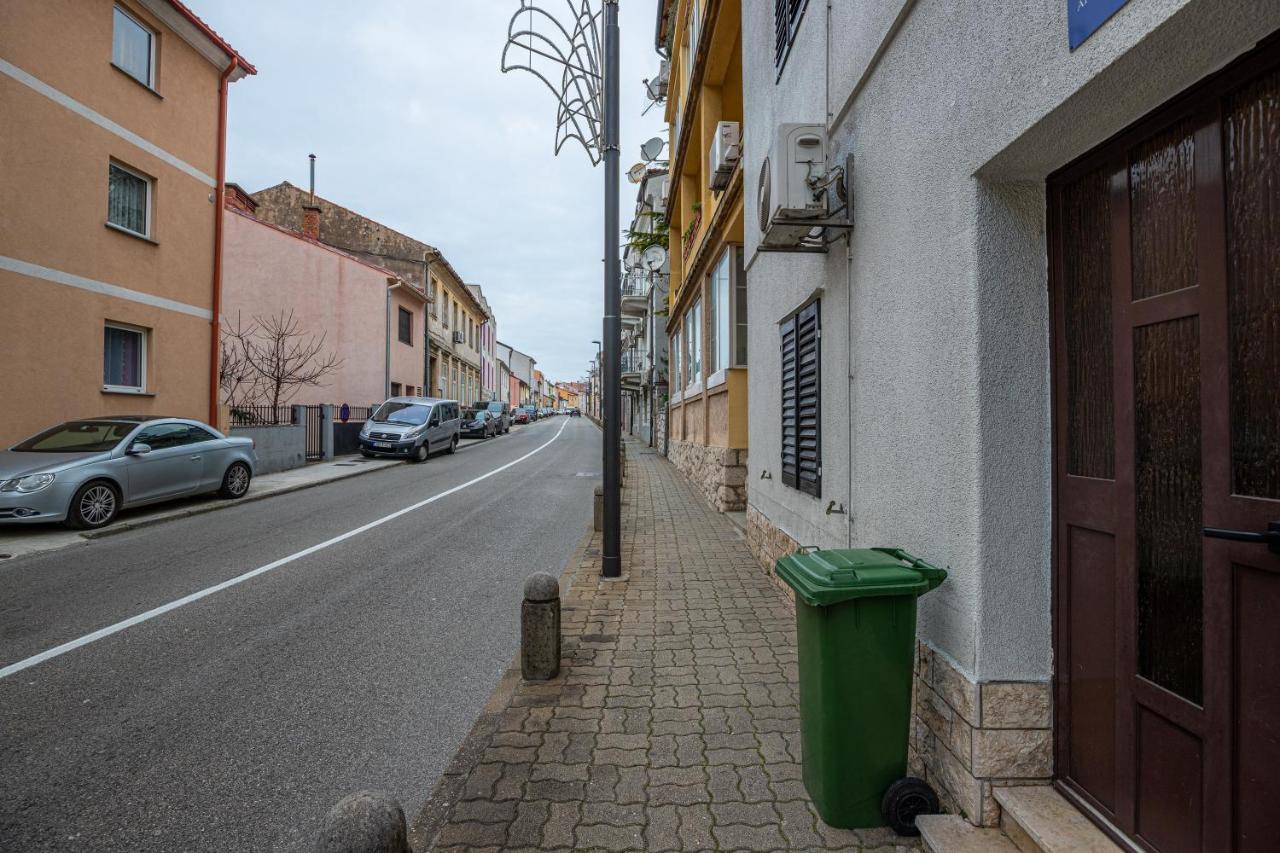 Apartmani Gabrijela Crikvenica Exterior photo